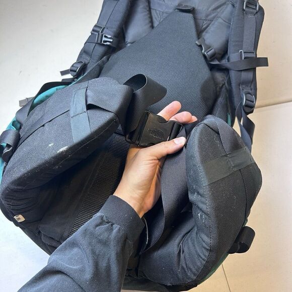 Rare 1996 The North Face Rogue Medium Capacity Internal Frame Backpack ML